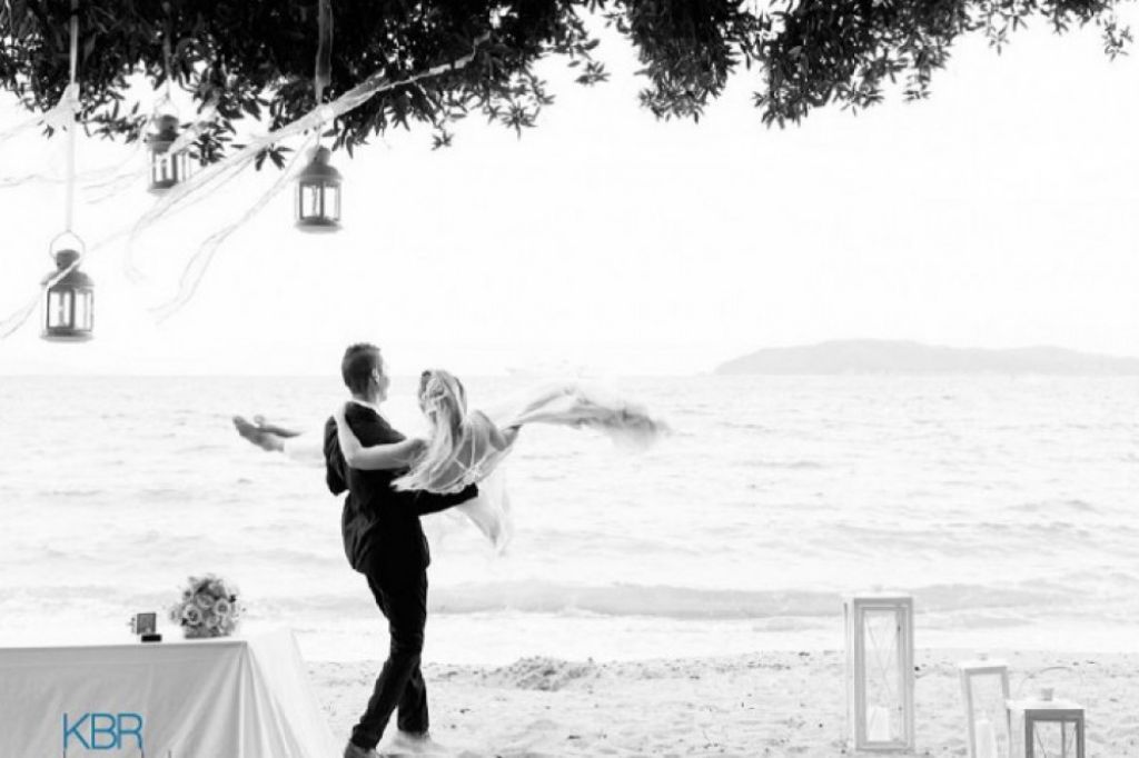 Make Your Dreamy Wedding Come True in Skiathos